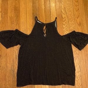 American Eagle Cold Shoulder Top